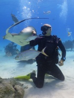 058 Steve at Stingray City IMG 5993